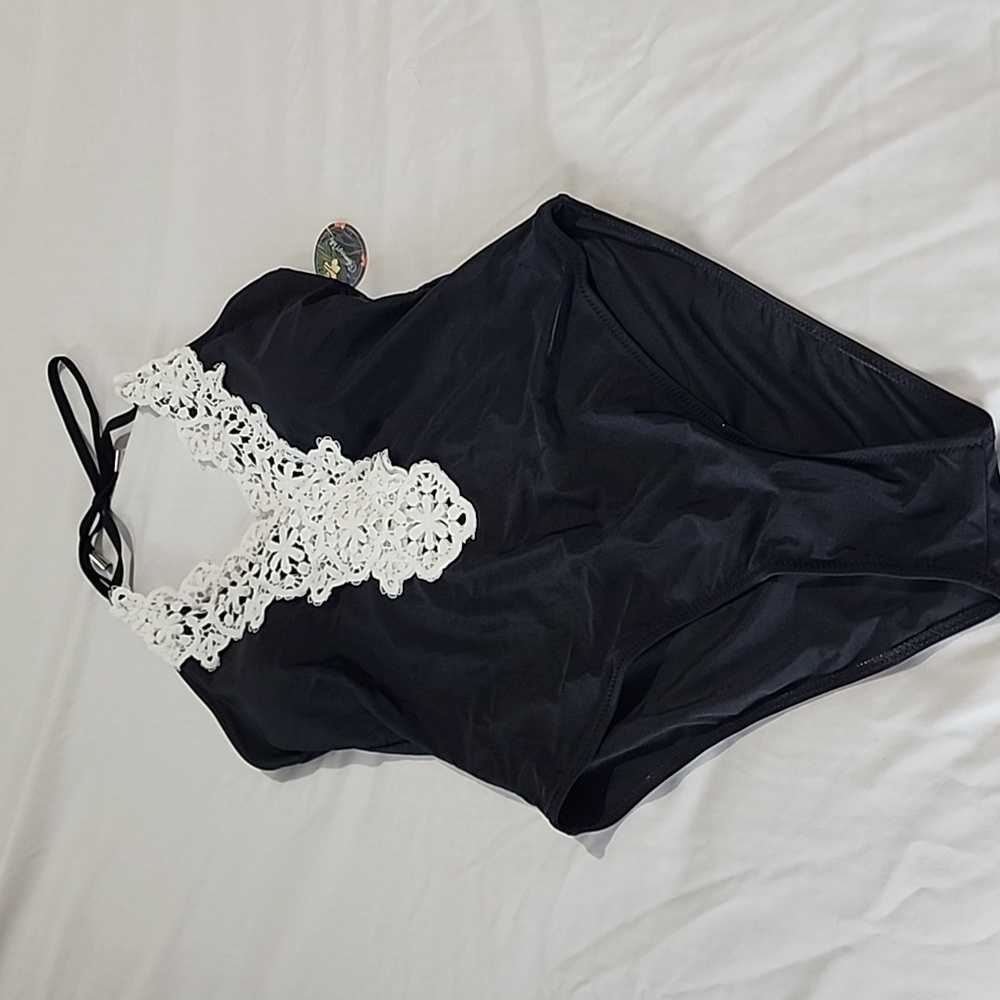 Swimming suit